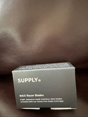 NIB Supply MAX Razor Blades